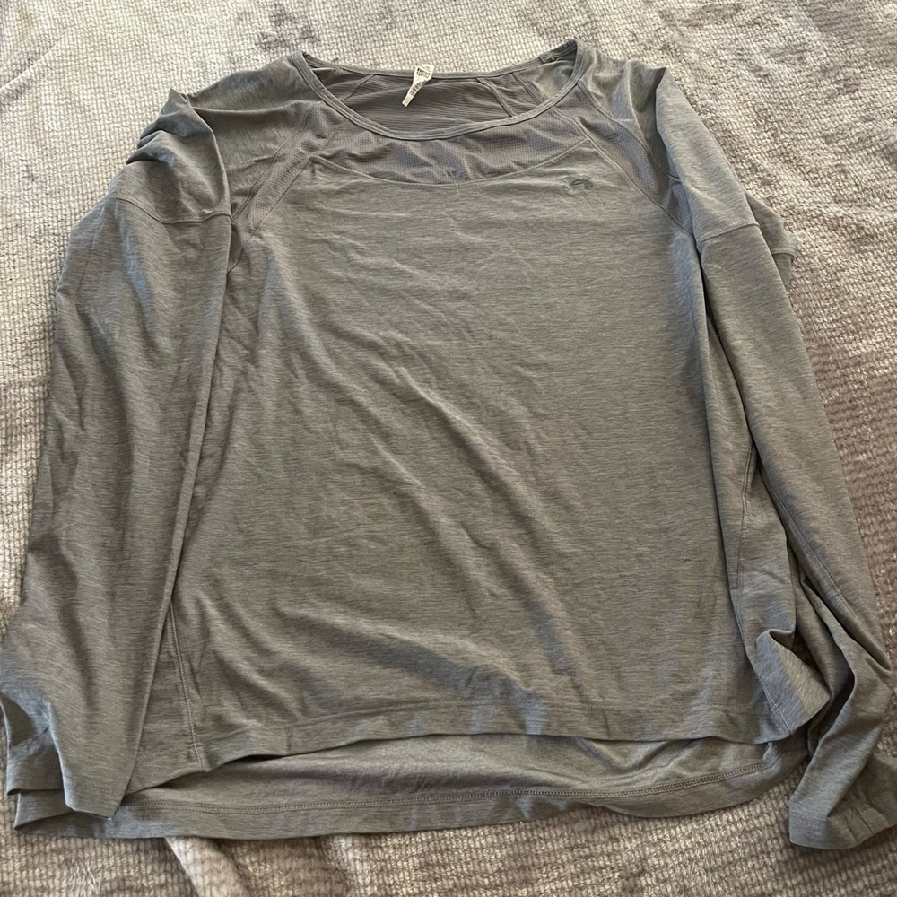 Under Armour Long Sleeve Athletic Shirt